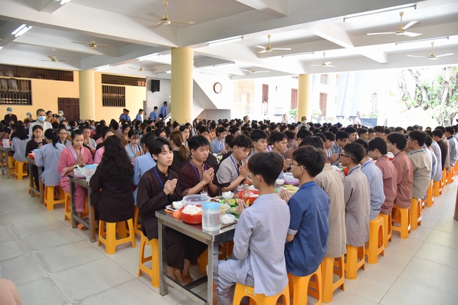 Fourth day of Summer Retreat 2022 at Hoang Phap Pagoda