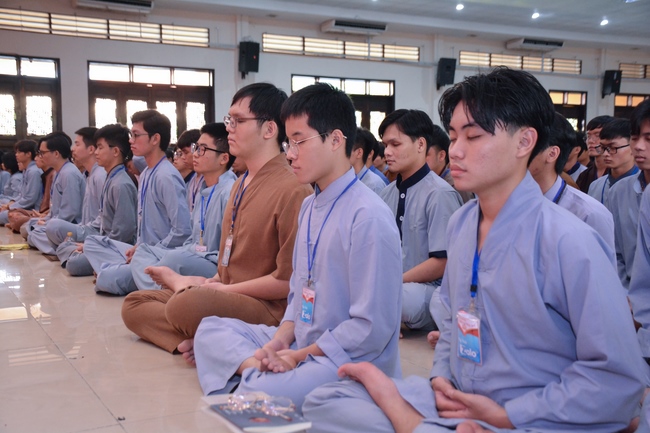 Fourth day of Summer Retreat 2022 at Hoang Phap Pagoda