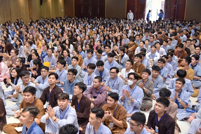 Fourth day of Summer Retreat 2022 at Hoang Phap Pagoda