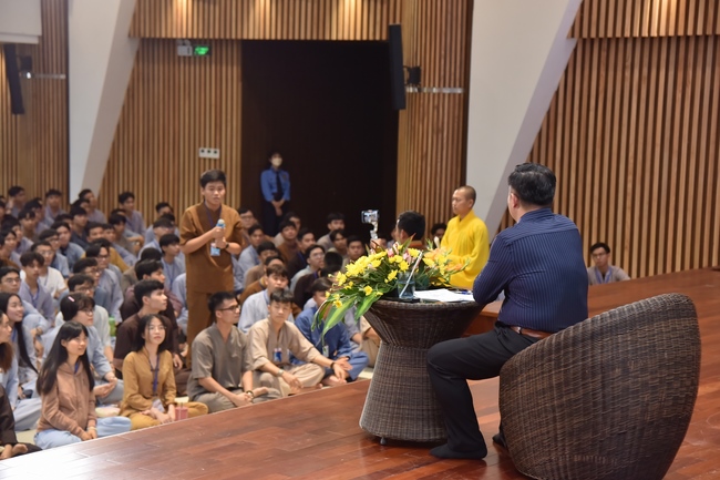 Fourth day of Summer Retreat 2022 at Hoang Phap Pagoda