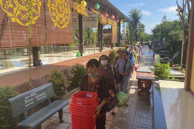 One Day Peaceful Retreat at Suoi Phap Pagoda