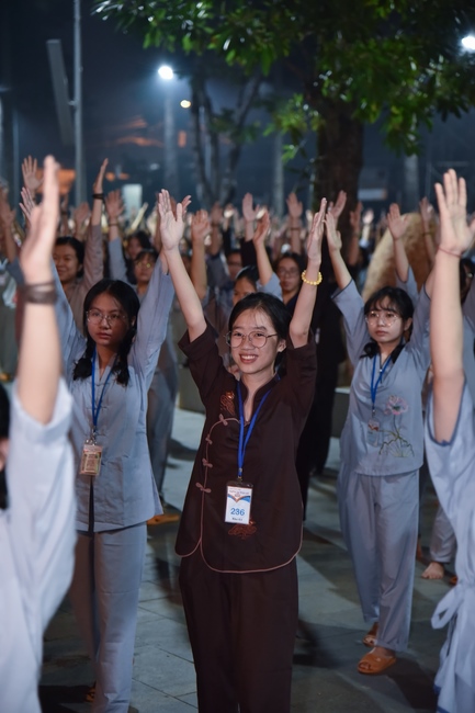 Fifth day of Summer Retreat 2022 at Hoang Phap Pagoda