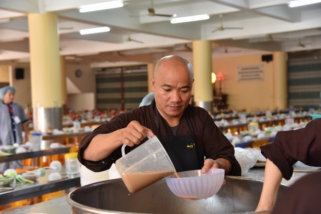 Fifth day of Summer Retreat 2022 at Hoang Phap Pagoda