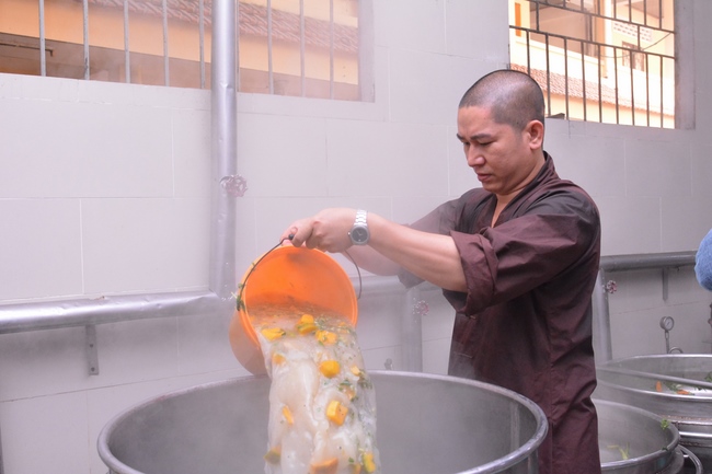Fifth day of Summer Retreat 2022 at Hoang Phap Pagoda