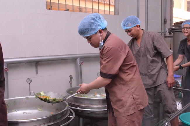 Fifth day of Summer Retreat 2022 at Hoang Phap Pagoda