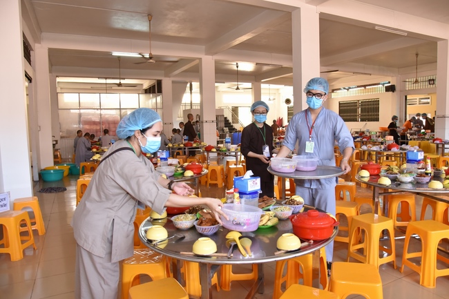 Fifth day of Summer Retreat 2022 at Hoang Phap Pagoda