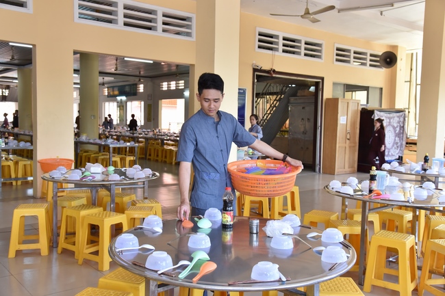 Fifth day of Summer Retreat 2022 at Hoang Phap Pagoda