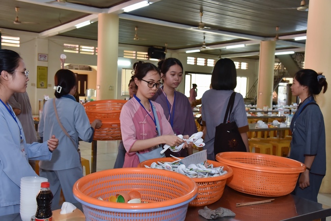 Fifth day of Summer Retreat 2022 at Hoang Phap Pagoda