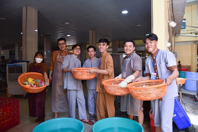 Fifth day of Summer Retreat 2022 at Hoang Phap Pagoda