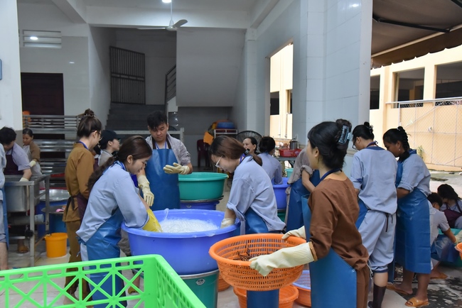Fifth day of Summer Retreat 2022 at Hoang Phap Pagoda