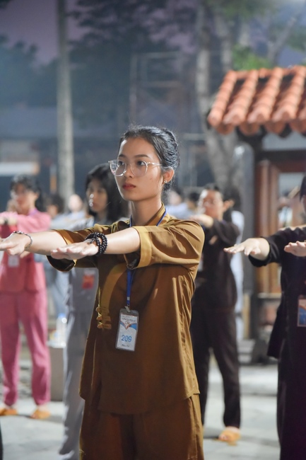 Fifth day of Summer Retreat 2022 at Hoang Phap Pagoda