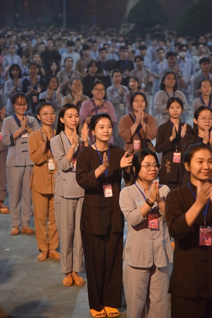 Fifth day of Summer Retreat 2022 at Hoang Phap Pagoda