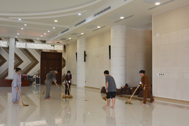 Fifth day of Summer Retreat 2022 at Hoang Phap Pagoda