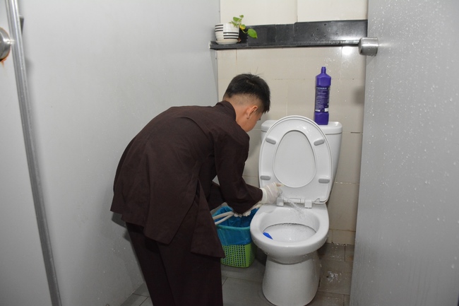 Fifth day of Summer Retreat 2022 at Hoang Phap Pagoda