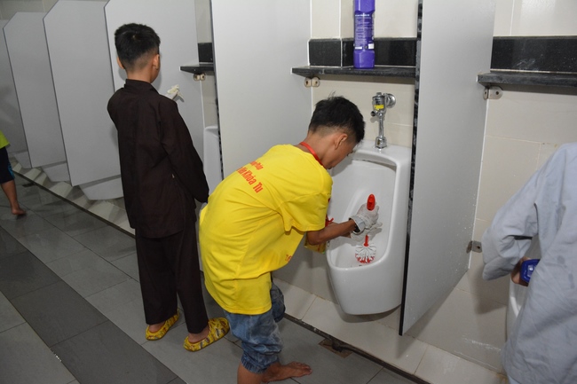 Fifth day of Summer Retreat 2022 at Hoang Phap Pagoda