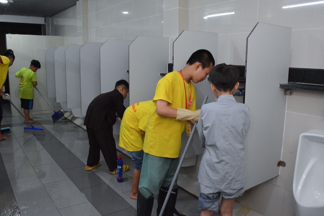 Fifth day of Summer Retreat 2022 at Hoang Phap Pagoda