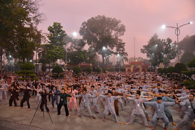 Fifth day of Summer Retreat 2022 at Hoang Phap Pagoda