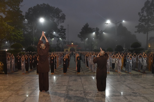 Fifth day of Summer Retreat 2022 at Hoang Phap Pagoda