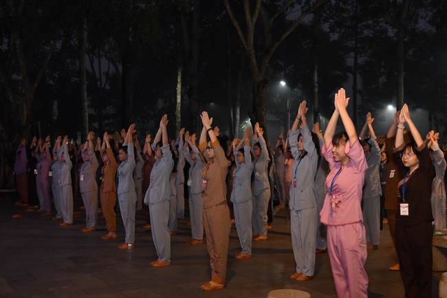Fifth day of Summer Retreat 2022 at Hoang Phap Pagoda