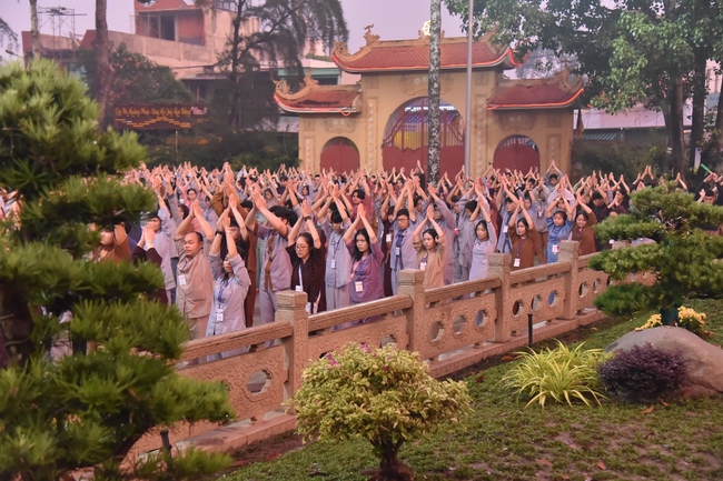 Fifth day of Summer Retreat 2022 at Hoang Phap Pagoda