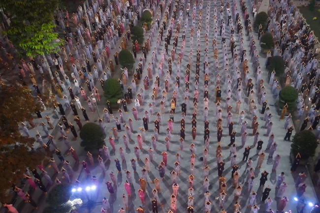 Fifth day of Summer Retreat 2022 at Hoang Phap Pagoda