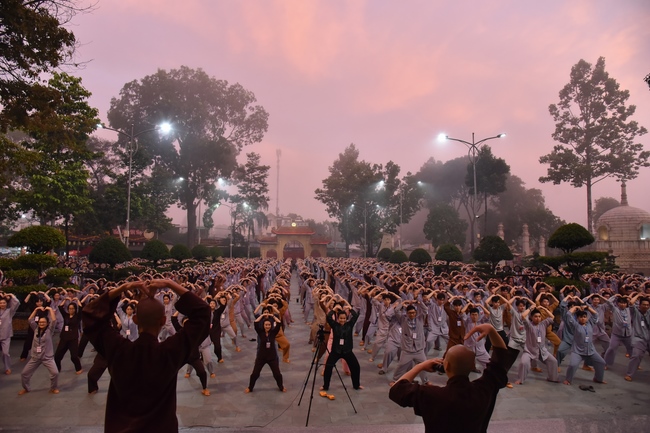 Fifth day of Summer Retreat 2022 at Hoang Phap Pagoda