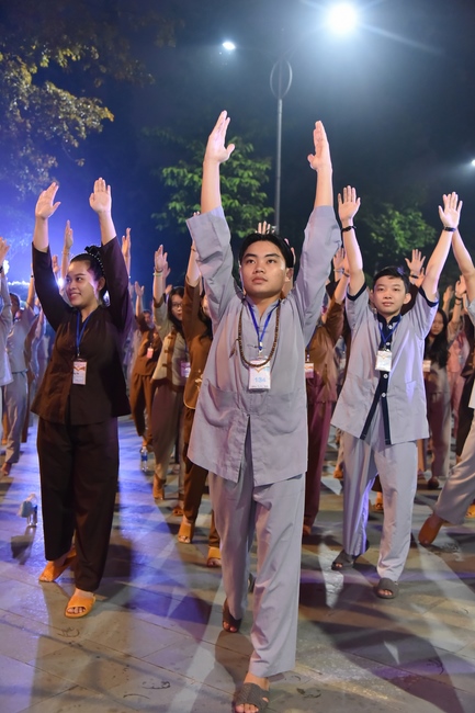 Fifth day of Summer Retreat 2022 at Hoang Phap Pagoda