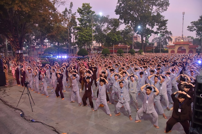 Fifth day of Summer Retreat 2022 at Hoang Phap Pagoda