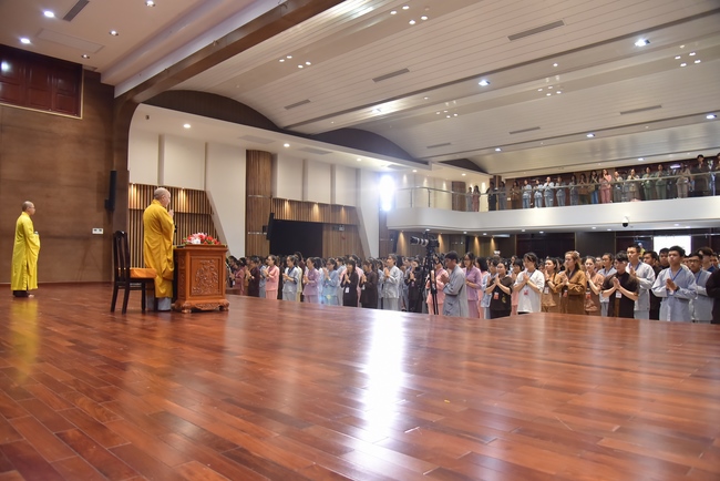 Fifth day of Summer Retreat 2022 at Hoang Phap Pagoda