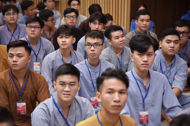 Fifth day of Summer Retreat 2022 at Hoang Phap Pagoda