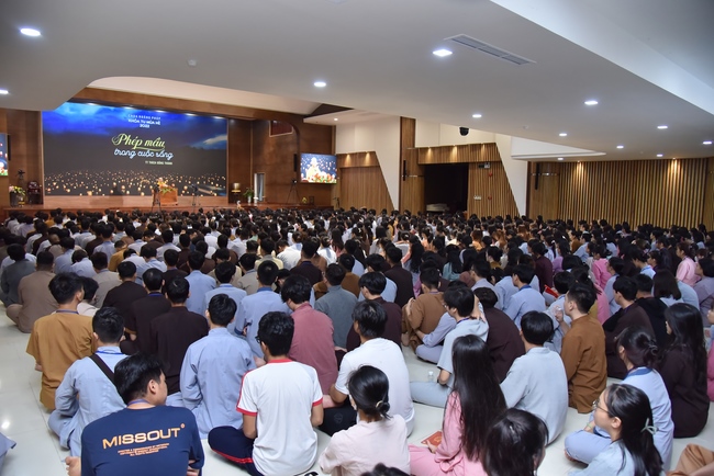 Fifth day of Summer Retreat 2022 at Hoang Phap Pagoda