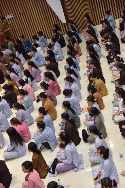 Fifth day of Summer Retreat 2022 at Hoang Phap Pagoda