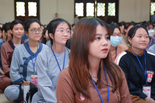 Fifth day of Summer Retreat 2022 at Hoang Phap Pagoda