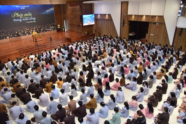 Fifth day of Summer Retreat 2022 at Hoang Phap Pagoda