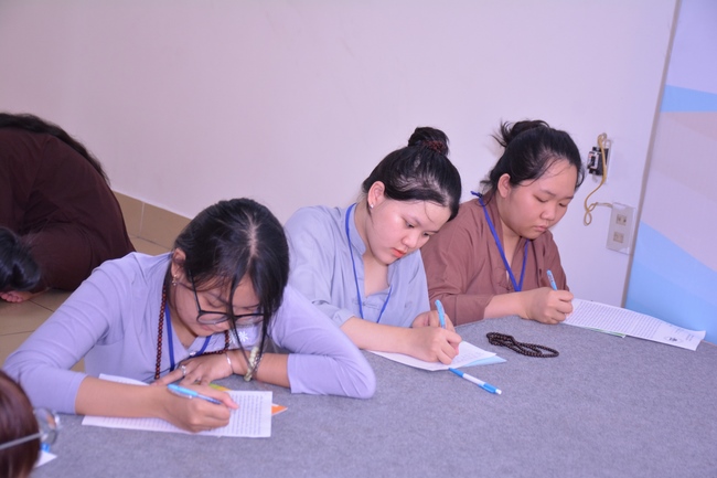 Sixth day of Summer Retreat 2022 at Hoang Phap Pagoda