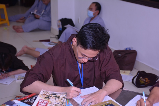 Sixth day of Summer Retreat 2022 at Hoang Phap Pagoda