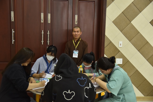 Sixth day of Summer Retreat 2022 at Hoang Phap Pagoda