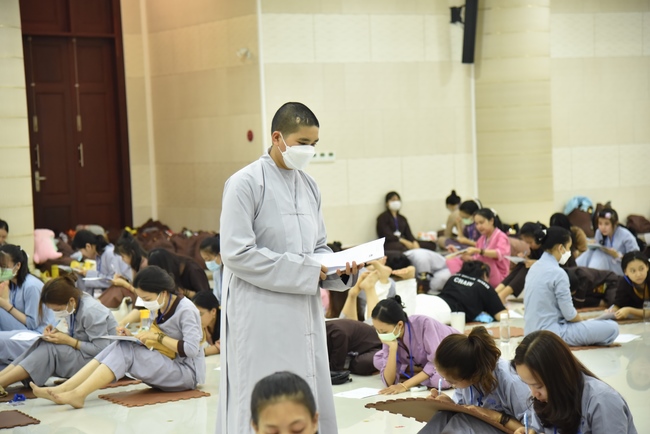 Sixth day of Summer Retreat 2022 at Hoang Phap Pagoda
