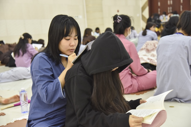 Sixth day of Summer Retreat 2022 at Hoang Phap Pagoda