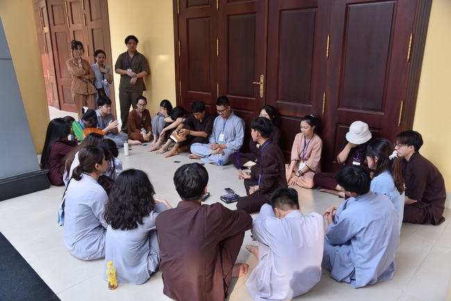 Sixth day of Summer Retreat 2022 at Hoang Phap Pagoda