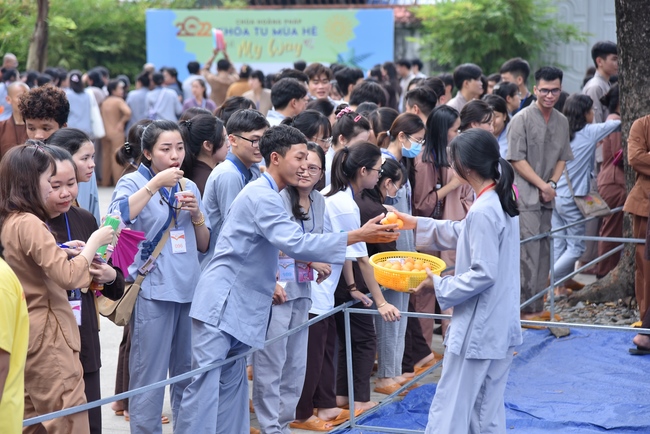 Sixth day of Summer Retreat 2022 at Hoang Phap Pagoda