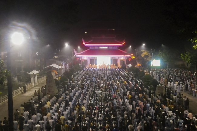 Sixth day of Summer Retreat 2022 at Hoang Phap Pagoda