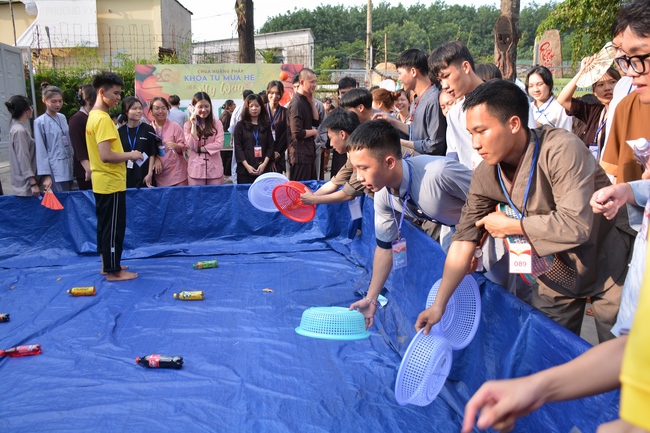 Sixth day of Summer Retreat 2022 at Hoang Phap Pagoda