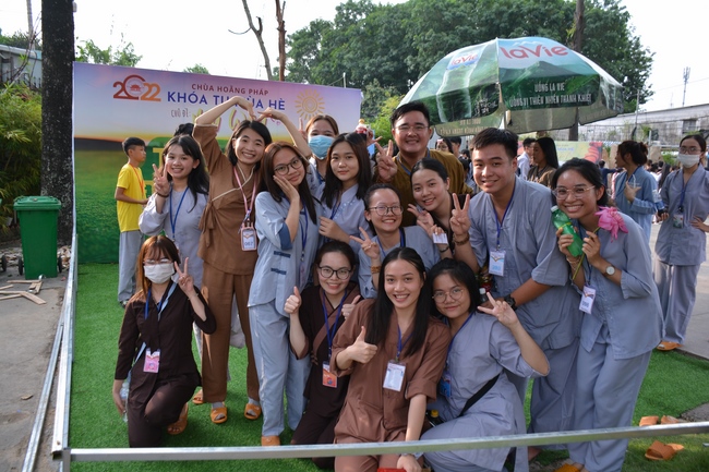 Sixth day of Summer Retreat 2022 at Hoang Phap Pagoda