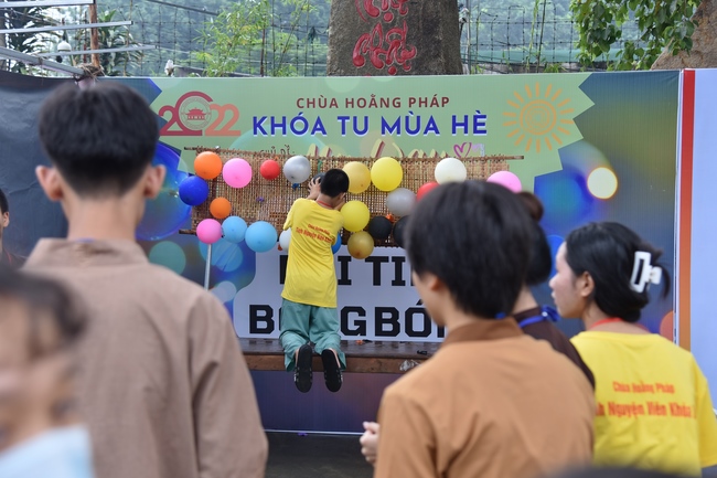 Sixth day of Summer Retreat 2022 at Hoang Phap Pagoda