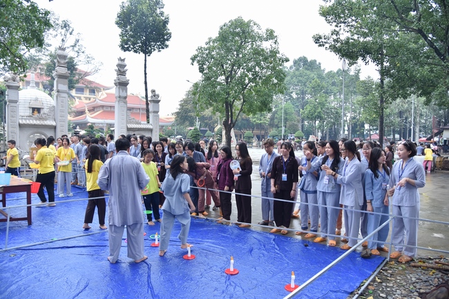 Sixth day of Summer Retreat 2022 at Hoang Phap Pagoda