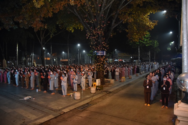 Sixth day of Summer Retreat 2022 at Hoang Phap Pagoda