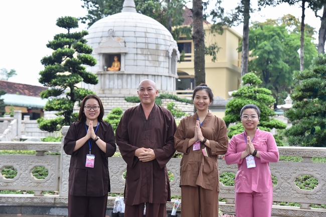 Sixth day of Summer Retreat 2022 at Hoang Phap Pagoda