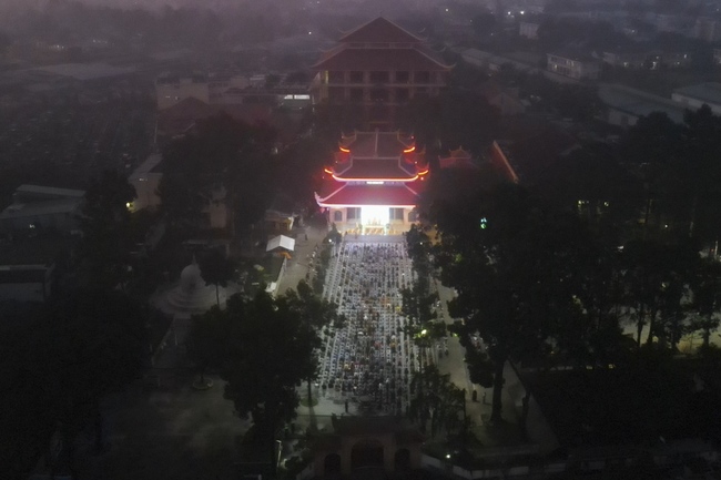 Sixth day of Summer Retreat 2022 at Hoang Phap Pagoda