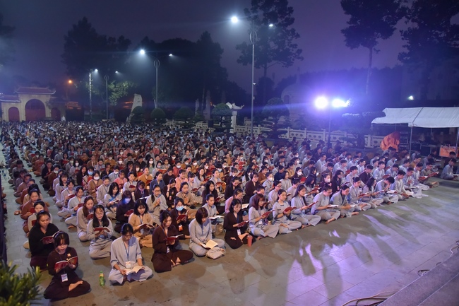 Sixth day of Summer Retreat 2022 at Hoang Phap Pagoda